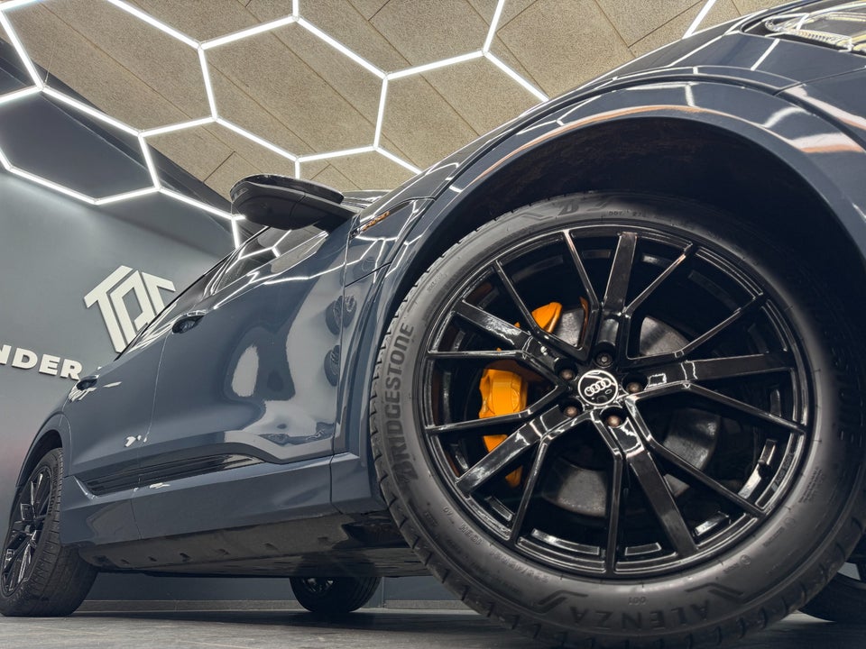 Audi e-tron 55 S-line Sportback quattro 5d