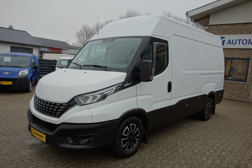 Iveco Daily 3,0 35S18 12m³ Van AG8