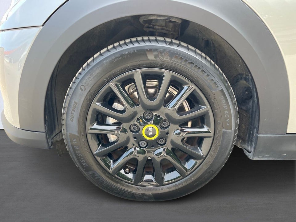 MINI Cooper SE Edition Premium Plus 3d