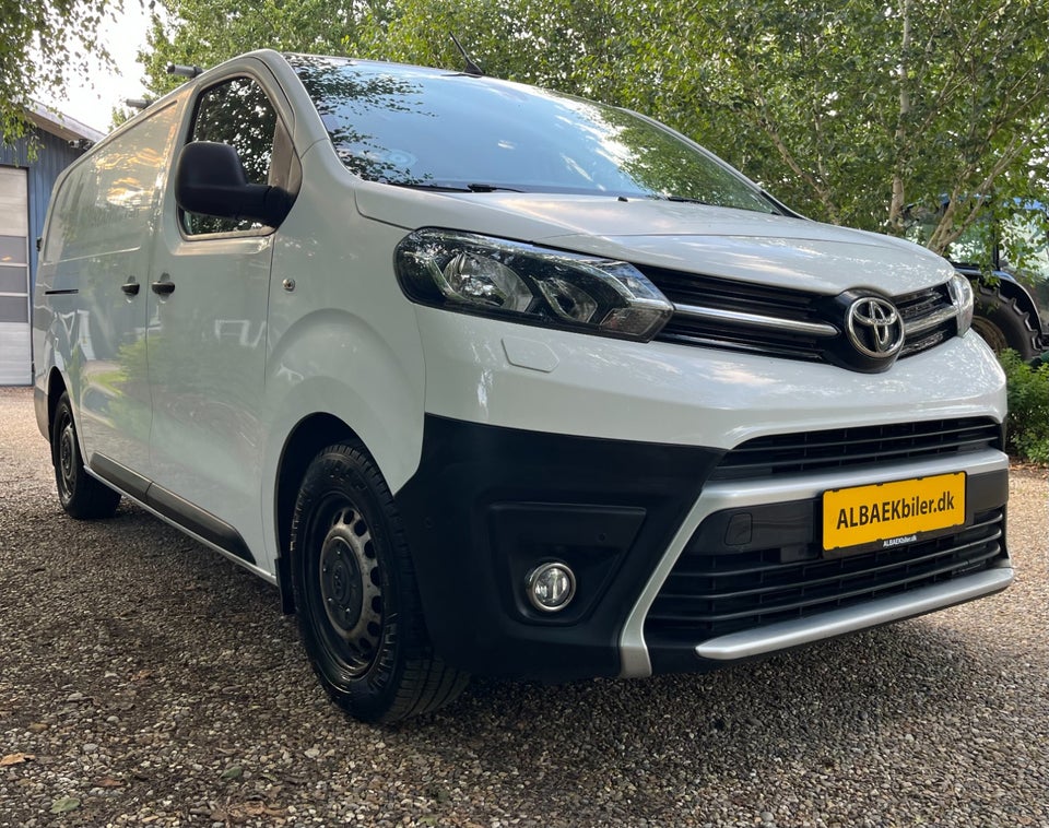 Toyota ProAce 2,0 D 120 Long Comfort Master aut. 5d