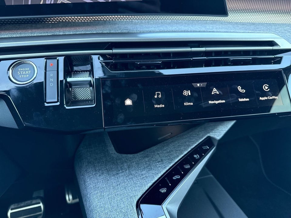 Peugeot e-5008 77 GT Pack 7prs 5d