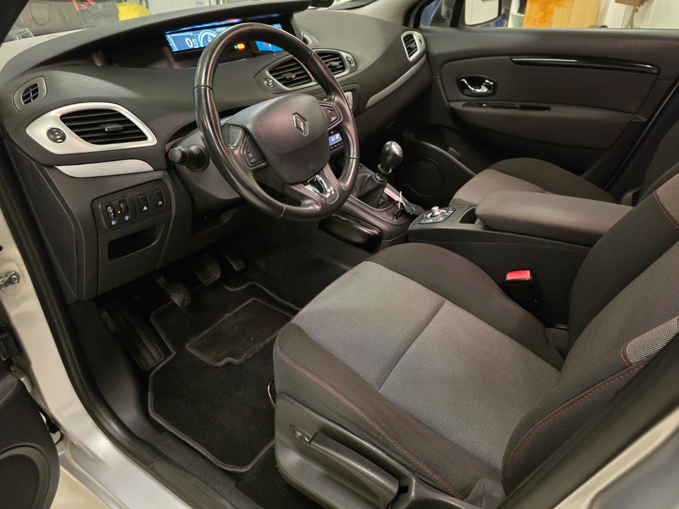 Renault Grand Scenic III 1,6 dCi 130 Expression 7prs 5d