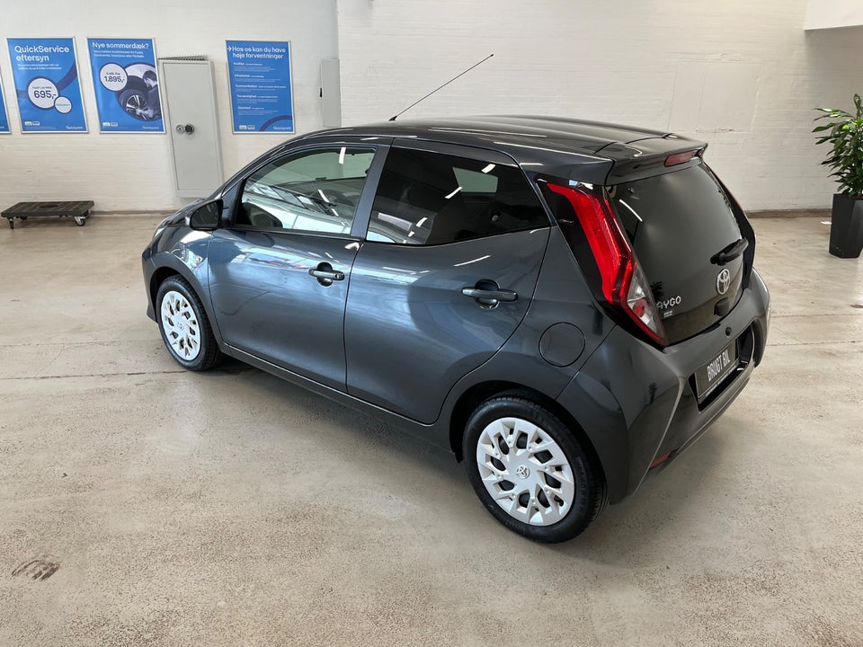 Toyota Aygo 1,0 VVT-i x-pression 5d