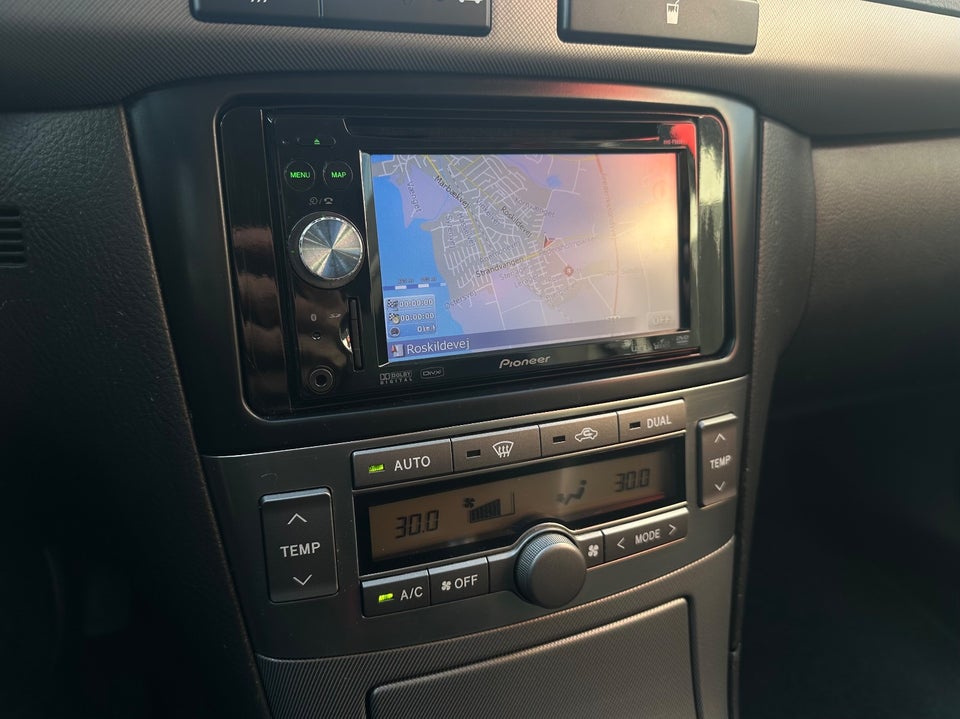 Toyota Avensis 1,8 VVT-i Sol stc. 5d