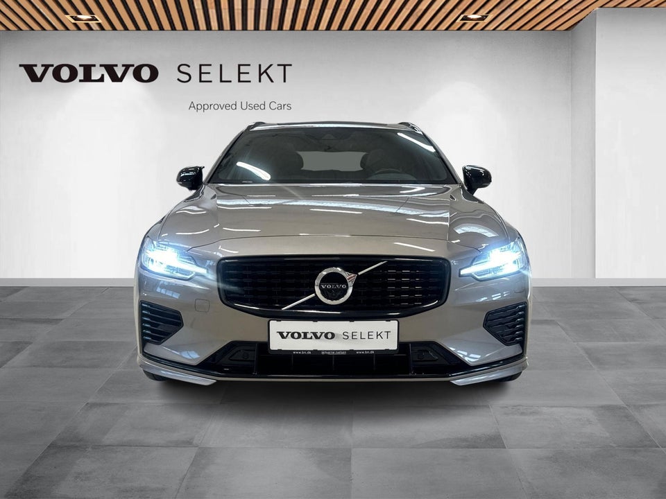 Volvo V60 2,0 T8 ReCharge R-Design aut. AWD 5d