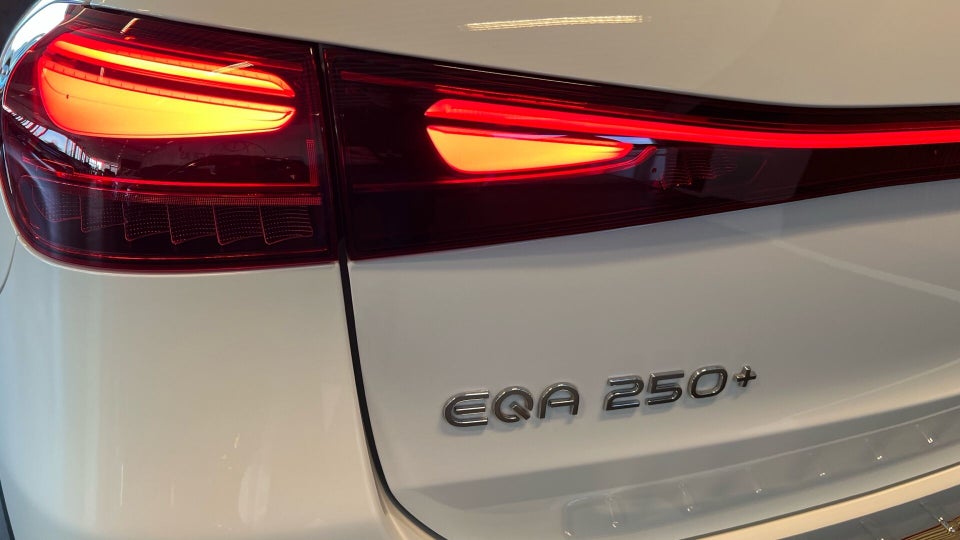 Mercedes EQA250+ Progressive 5d