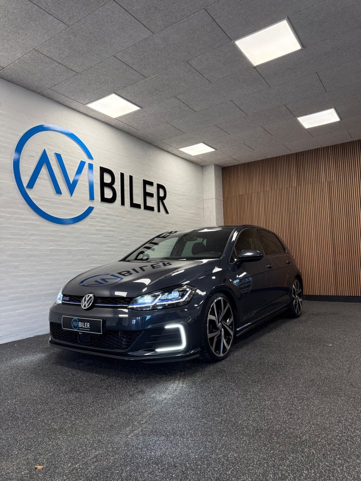VW Golf VII 1,4 GTE DSG 5d