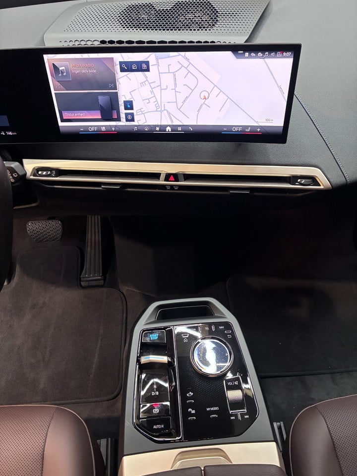 BMW iX xDrive45 5d