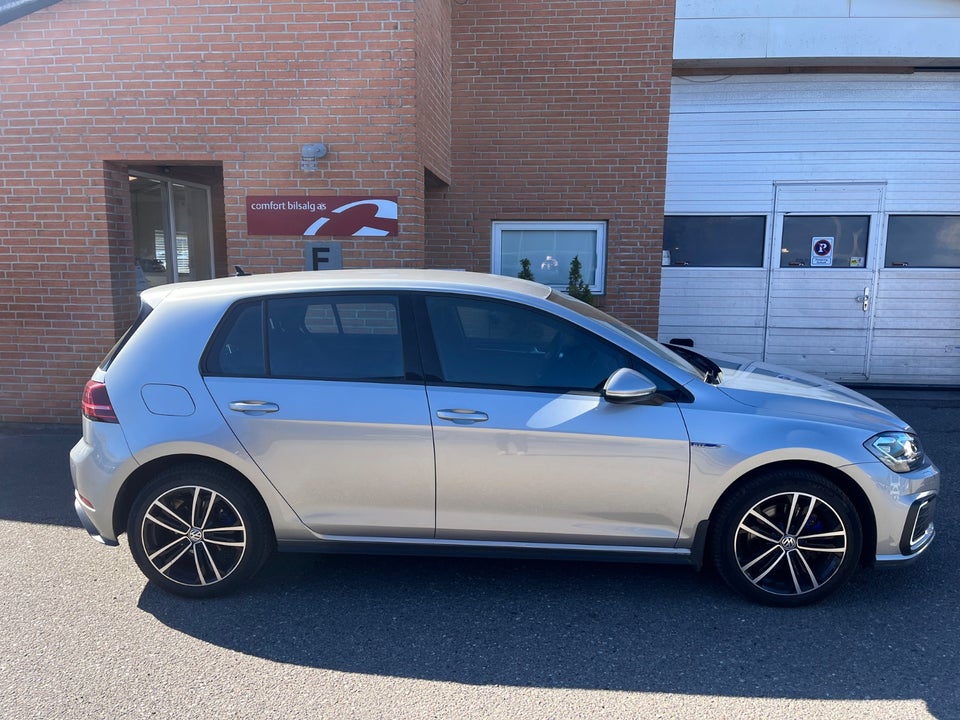 VW Golf VII 1,4 GTE DSG 5d