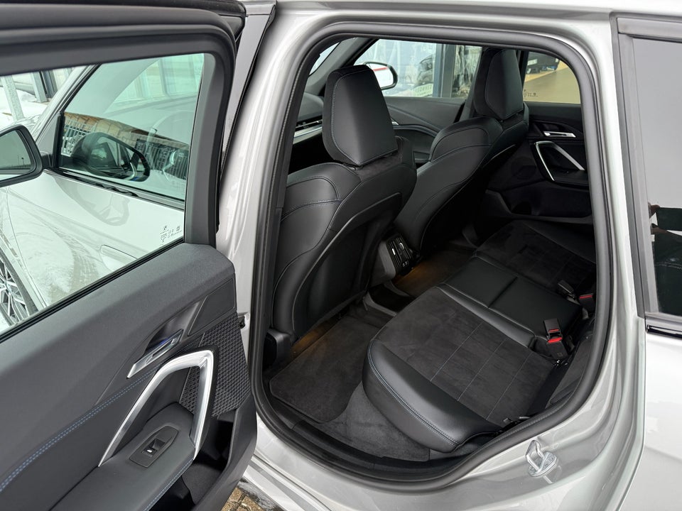 BMW iX1 eDrive20 M-Sport 5d