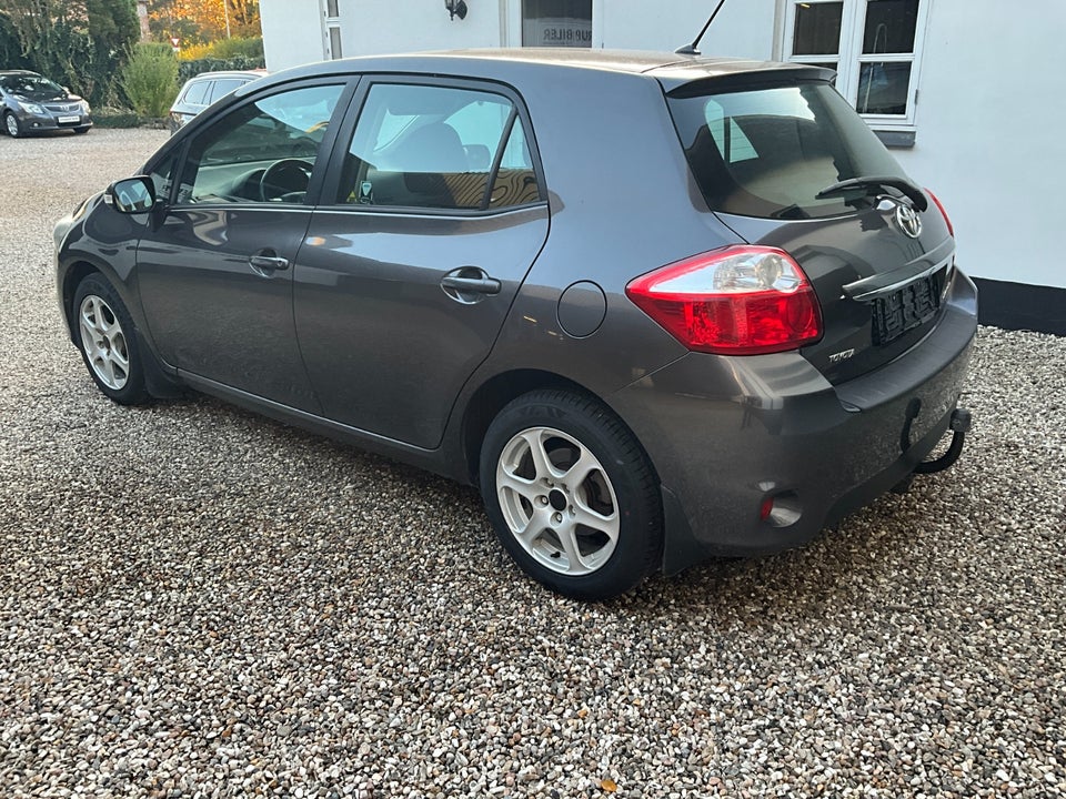 Toyota Auris 1,6 T2 5d