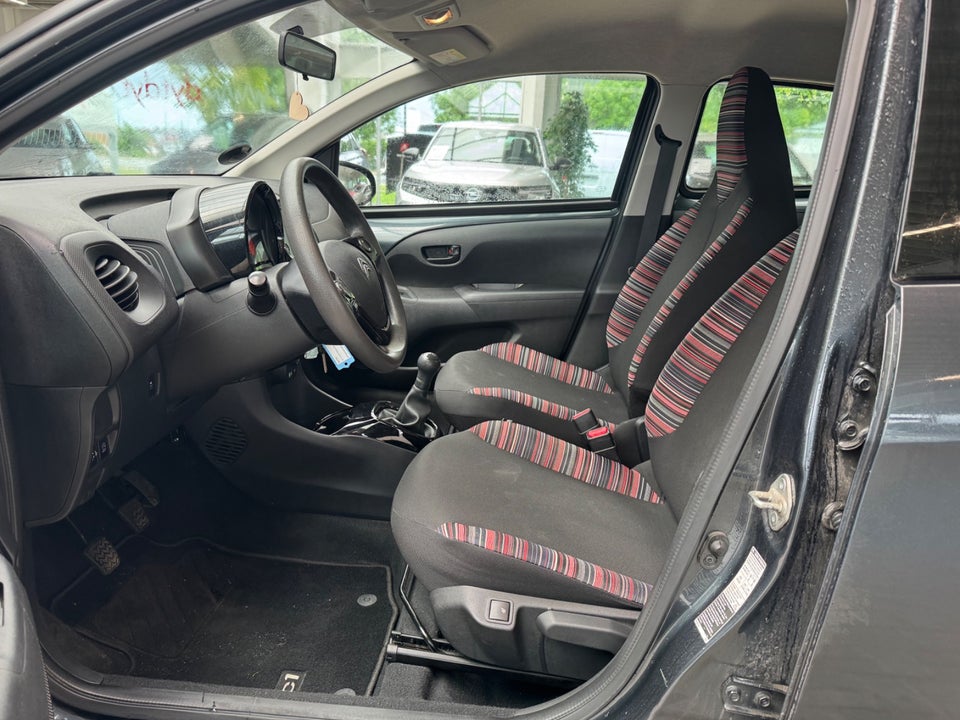 Citroën C1 1,0 VTi Shine 5d