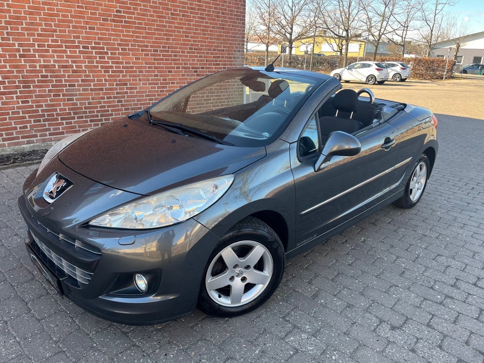 Peugeot 207 1,6 VTi CC 2d