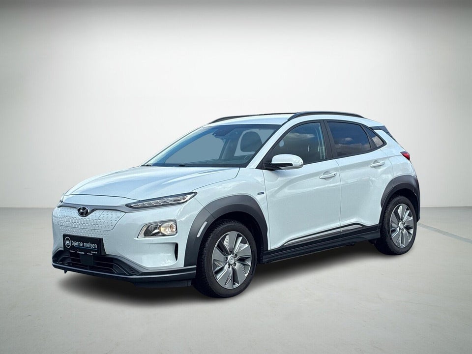 Hyundai Kona 64 EV Essential 5d