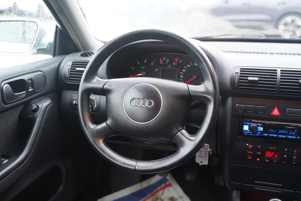 Audi A3 1,8 Ambiente 5d