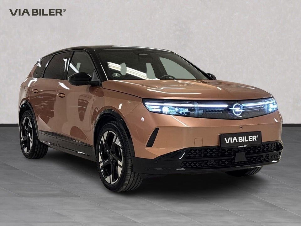 Opel Grandland-e 73 GS Sky 5d