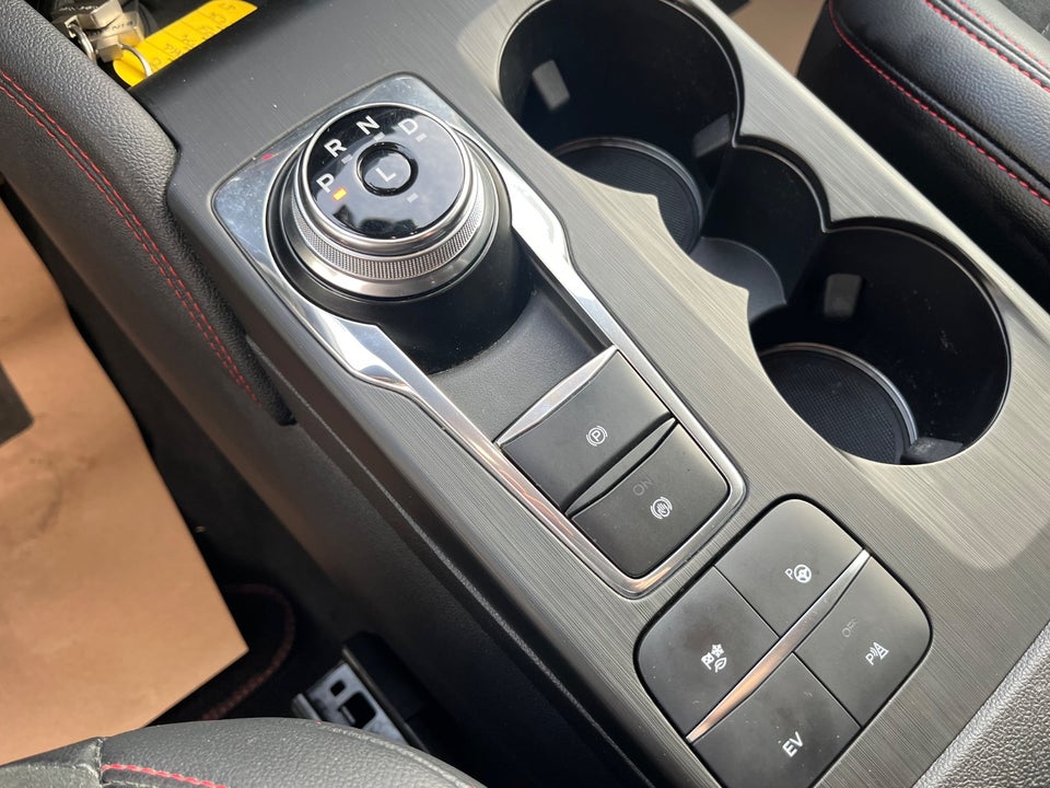 Ford Kuga 2,5 PHEV ST-Line X CVT 5d