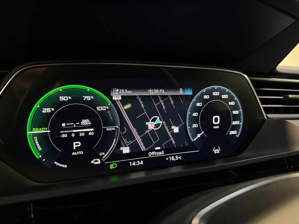 Audi Q8 e-tron 50 S-line quattro 5d