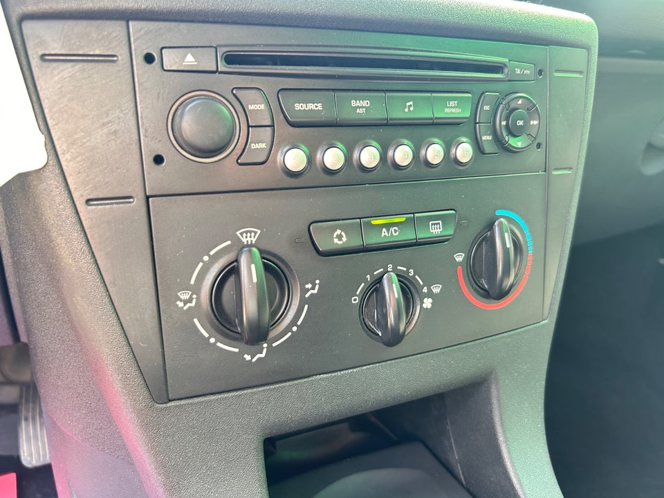 Citroën C4 2,0 16V 143 VTR 5d