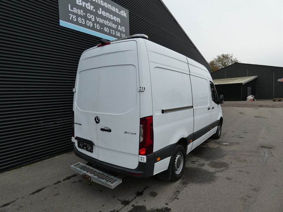 Mercedes Sprinter 317 2,0 CDi A2 Kassevogn aut. RWD