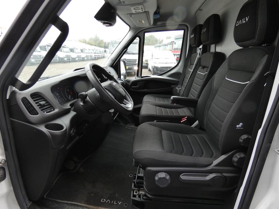 Iveco Daily 3,0 35S18 12m³ Van AG8