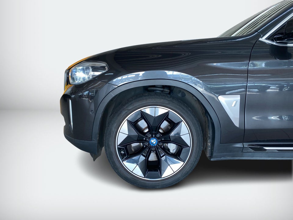 BMW iX3 Charged Plus 5d