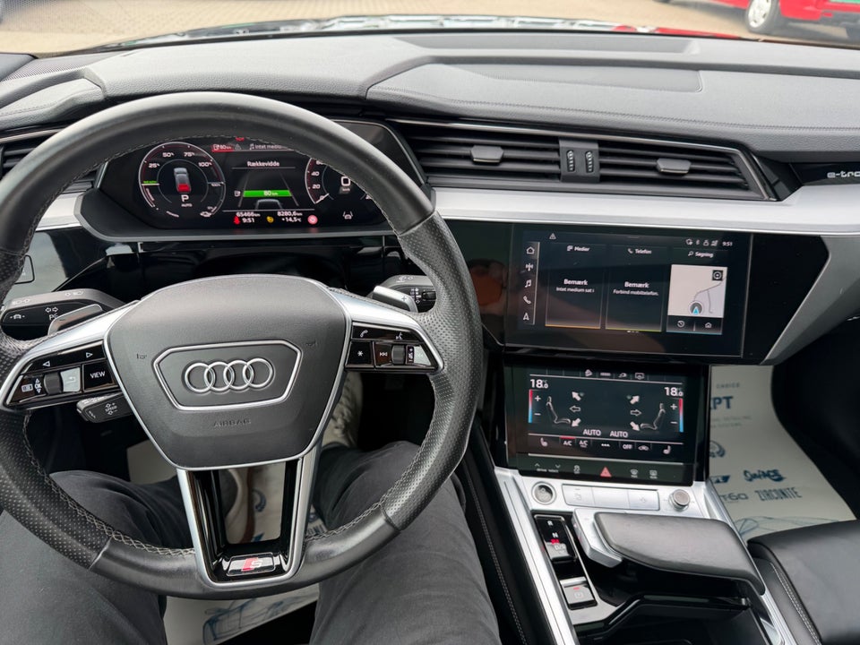 Audi e-tron 55 S-line quattro 5d