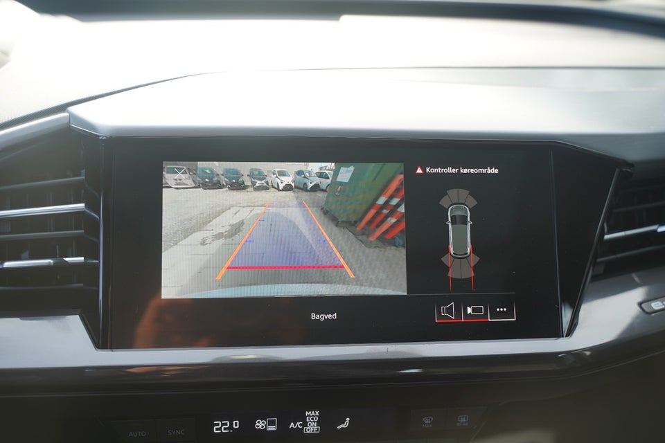 Audi Q4 e-tron 40 S-line 5d