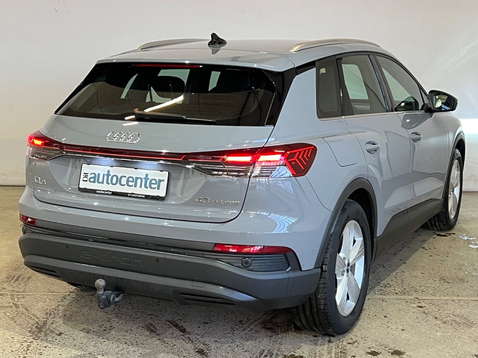 Audi Q4 e-tron 40 S-line 5d