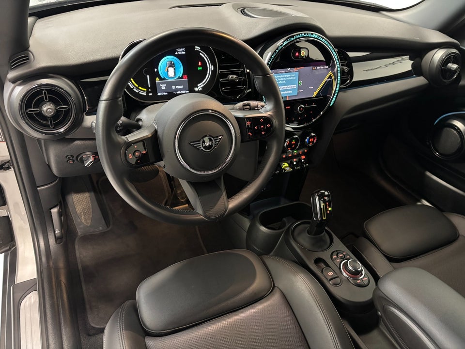 MINI Cooper SE Classic Trim 3d