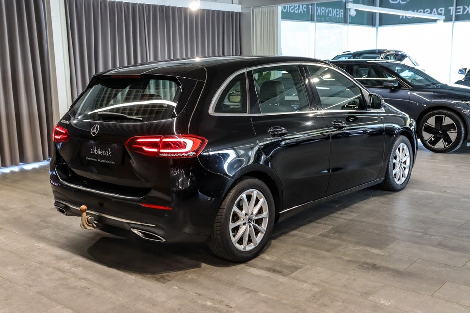 Mercedes B220 d 2,0 Progressive aut. 5d