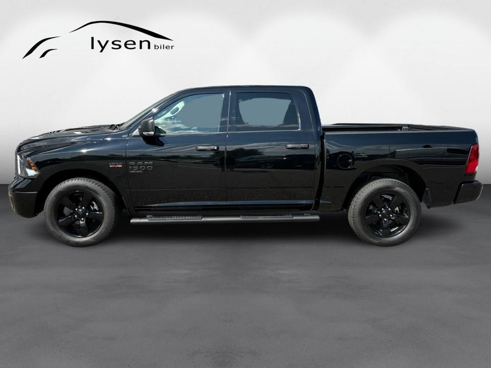 Dodge RAM 1500 5,7 V8 Hemi Classic Black aut. 4d