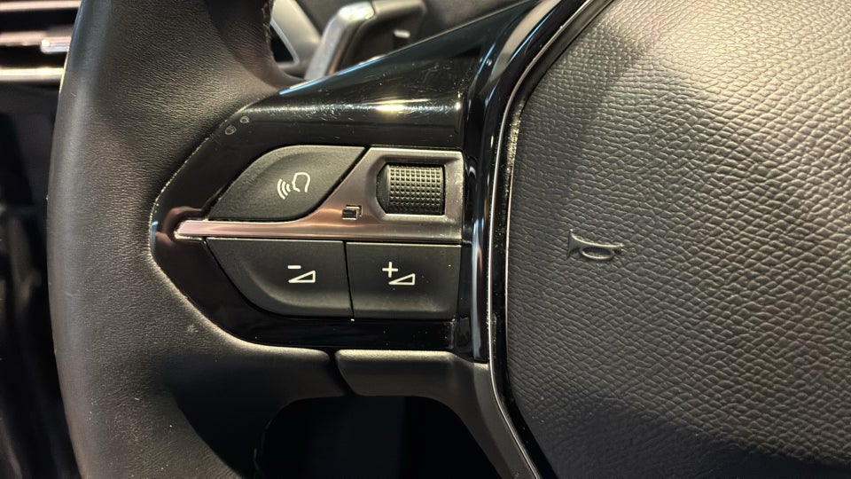 Peugeot 3008 1,6 Hybrid Allure Pack EAT8 5d
