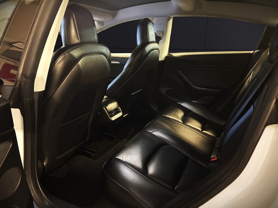 Tesla Model 3 Performance AWD 4d