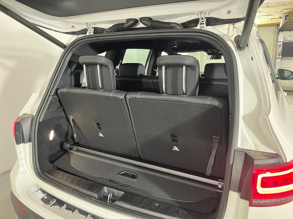 Mercedes EQB300 Progressive 4Matic 7prs 5d