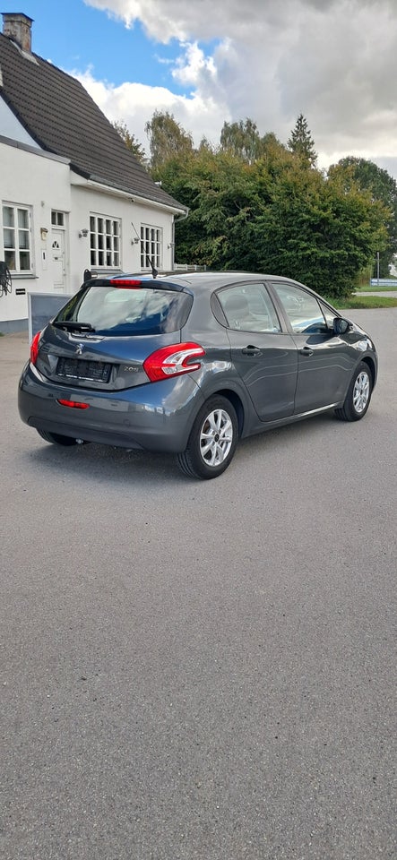 Peugeot 208 1,0 VTi Active+ 5d