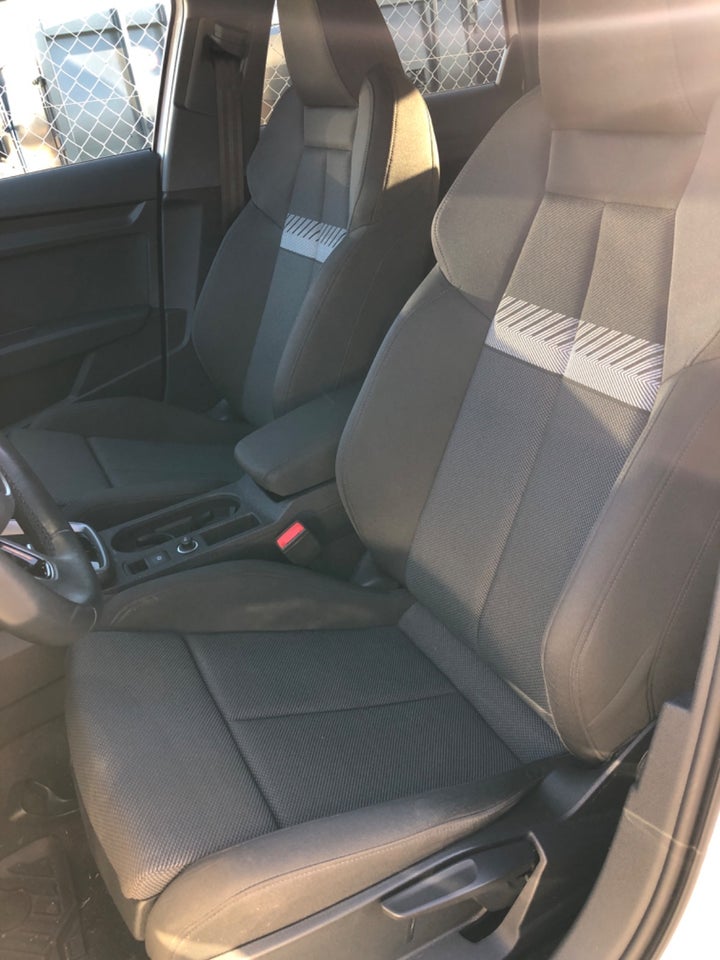 Audi A3 40 TFSi e S-line Sportback S-tr. 5d