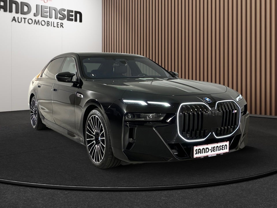 BMW i7 M70 M-Sport Pro Performance xDrive 4d