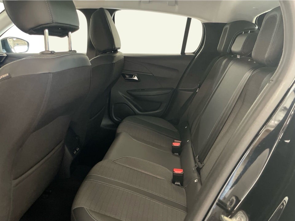 Peugeot 208 1,2 PureTech 100 Allure EAT8 5d