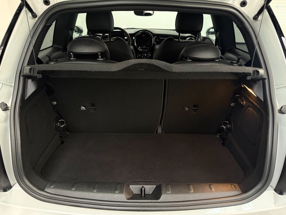 MINI Cooper SE Classic Trim 3d