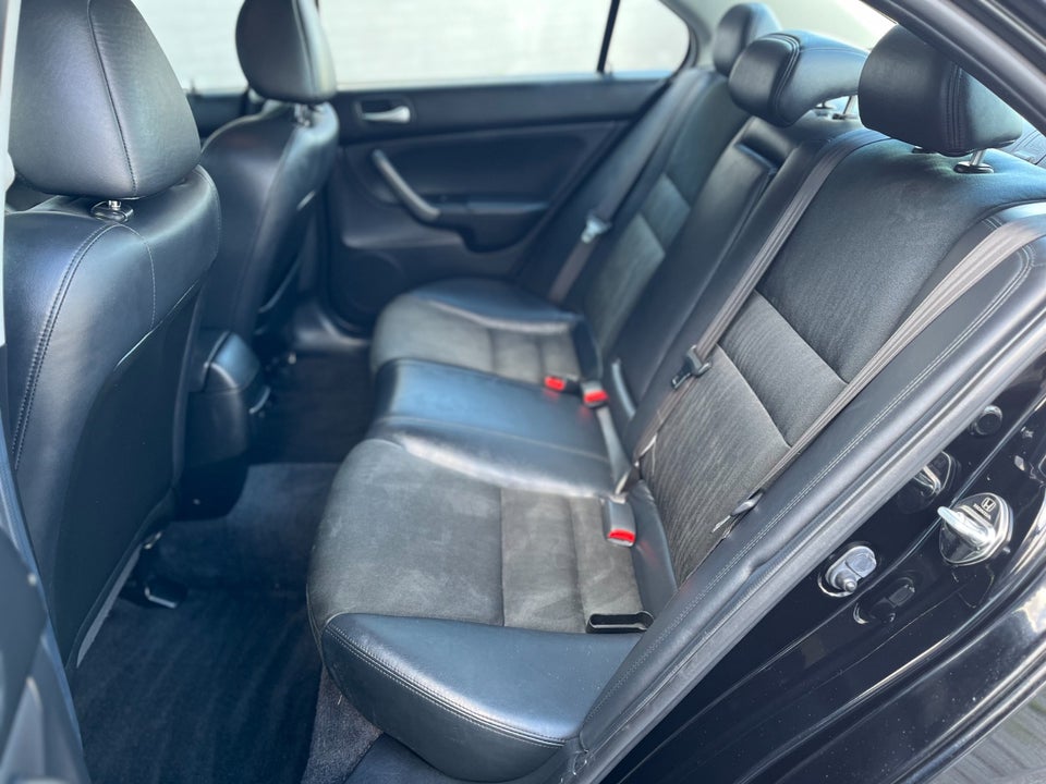 Honda Accord 2,0i Sport 4d