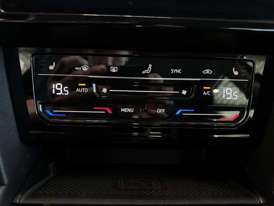 VW Passat 1,5 TSi 150 Elegance Variant DSG 5d