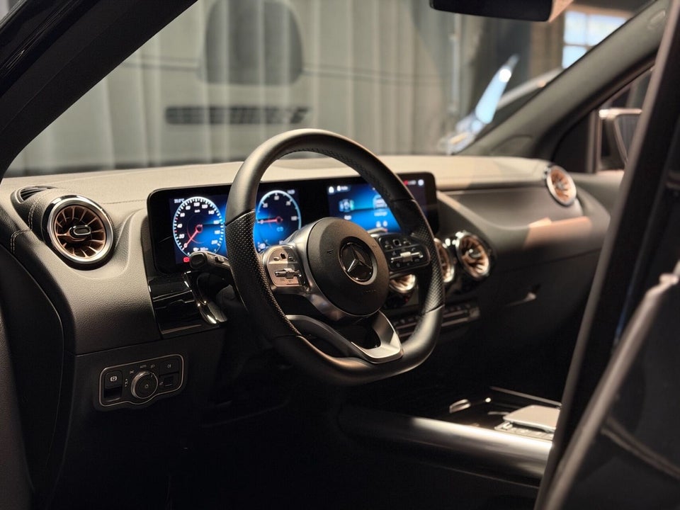 Mercedes EQA250+ Electric Art 5d