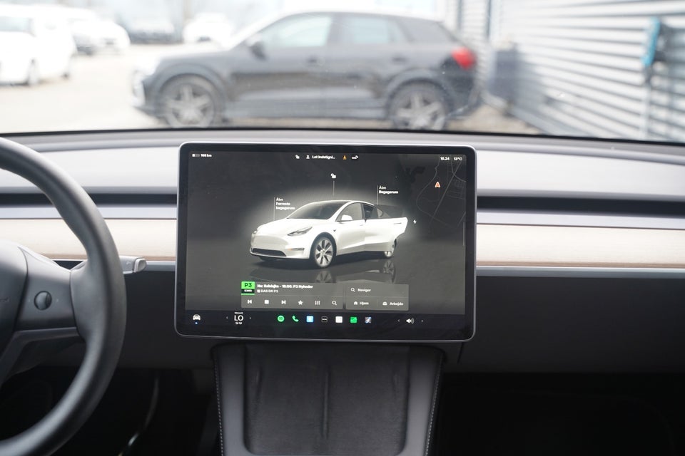 Tesla Model Y Long Range AWD 5d