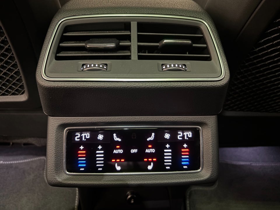 Audi e-tron S quattro 5d