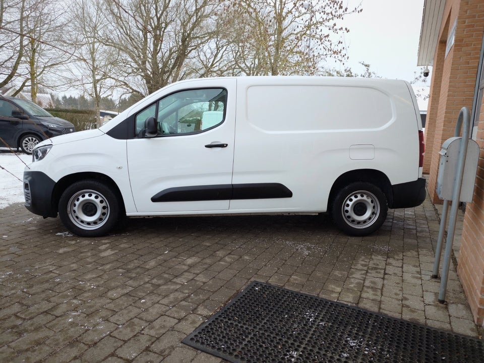 Peugeot Partner 1,5 BlueHDi 130 L2V2 Plus Van