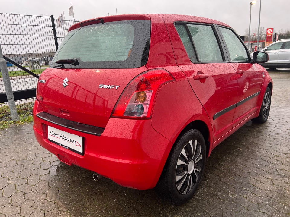 Suzuki Swift 1,3 DDiS GLS 5d