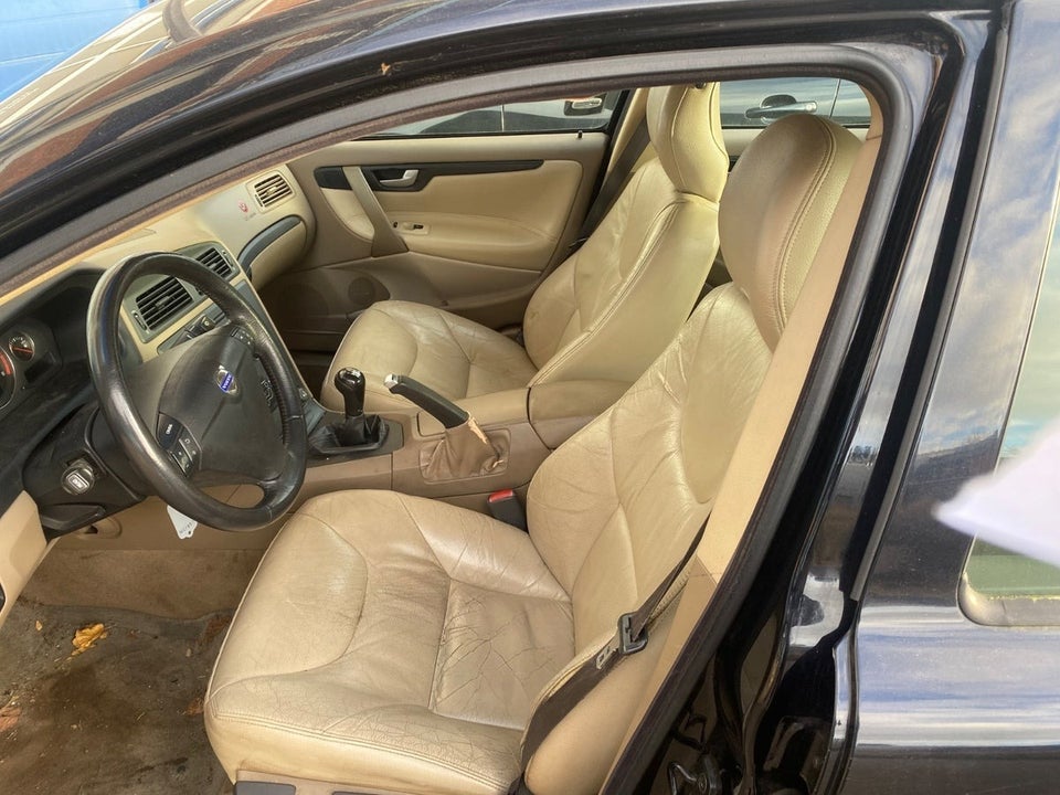 Volvo S60 2,4 140 4d