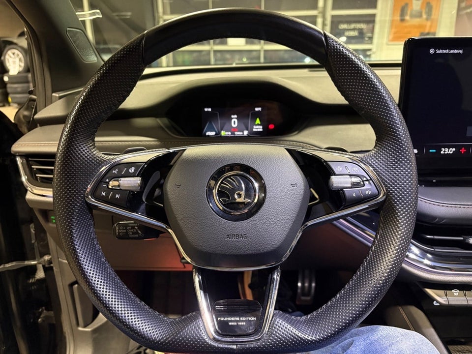 Skoda Enyaq 80x iV Founders Edition 5d