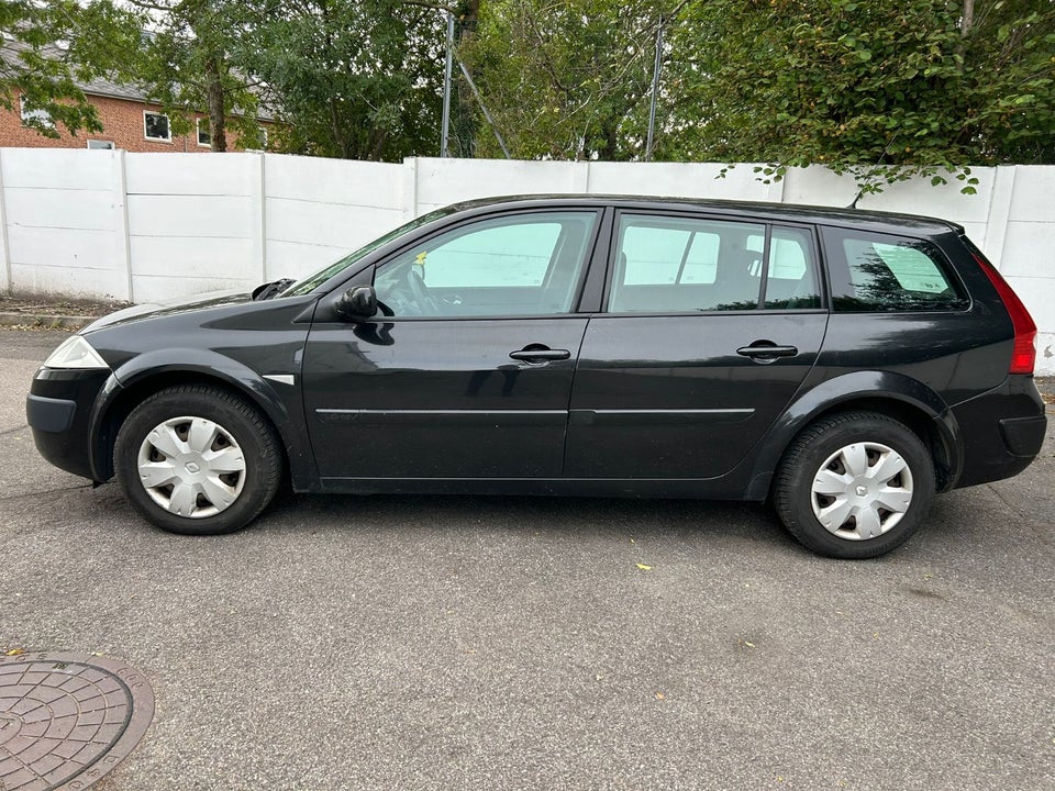 Renault Megane II 1,6 Authentique Comfort stc. 5d